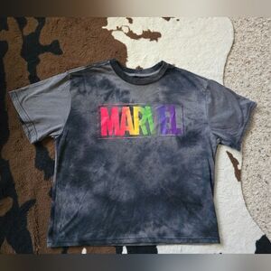 Marvel colorful shirt, medium (7-9)